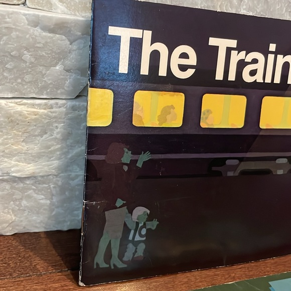 The Train Book and The Bed Book - Picture 3 of 7